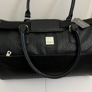 Guess weekender tote bag-NWT